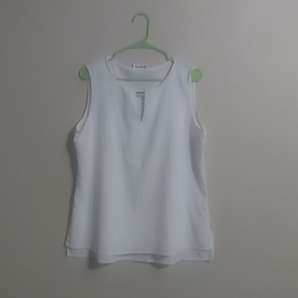 Spring Clearance! "Calvin Klein" size M  blouse
